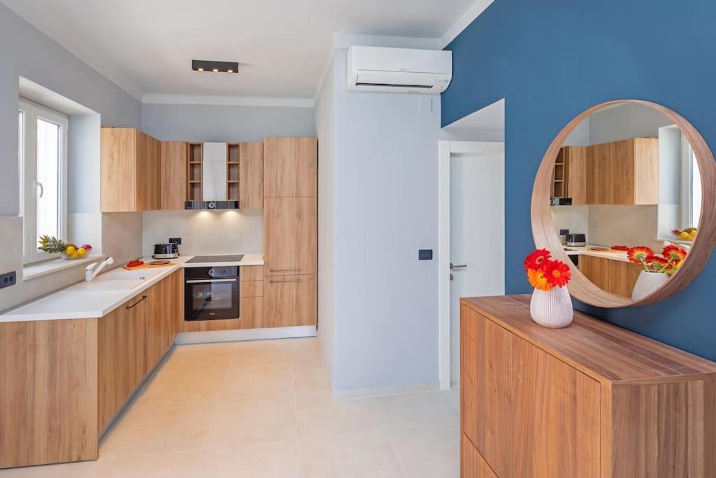 St Jakov Superior Beach Apartment With Free Parking Dubrovnik Bagian luar foto